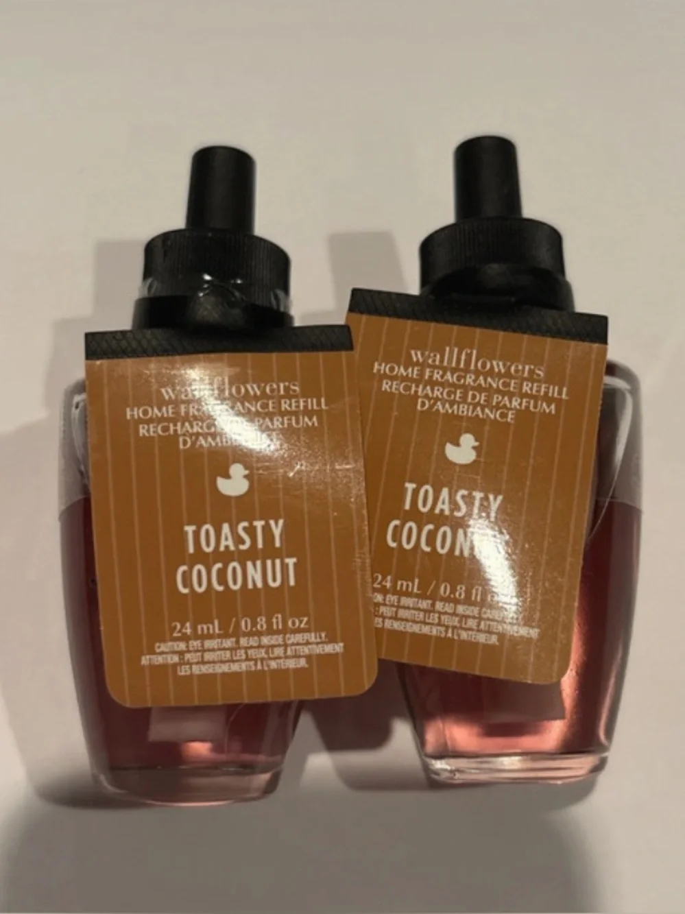 Bath & Body Works TOASTY COCONUT Wallflowers Refill Bulbs 2  New with tags